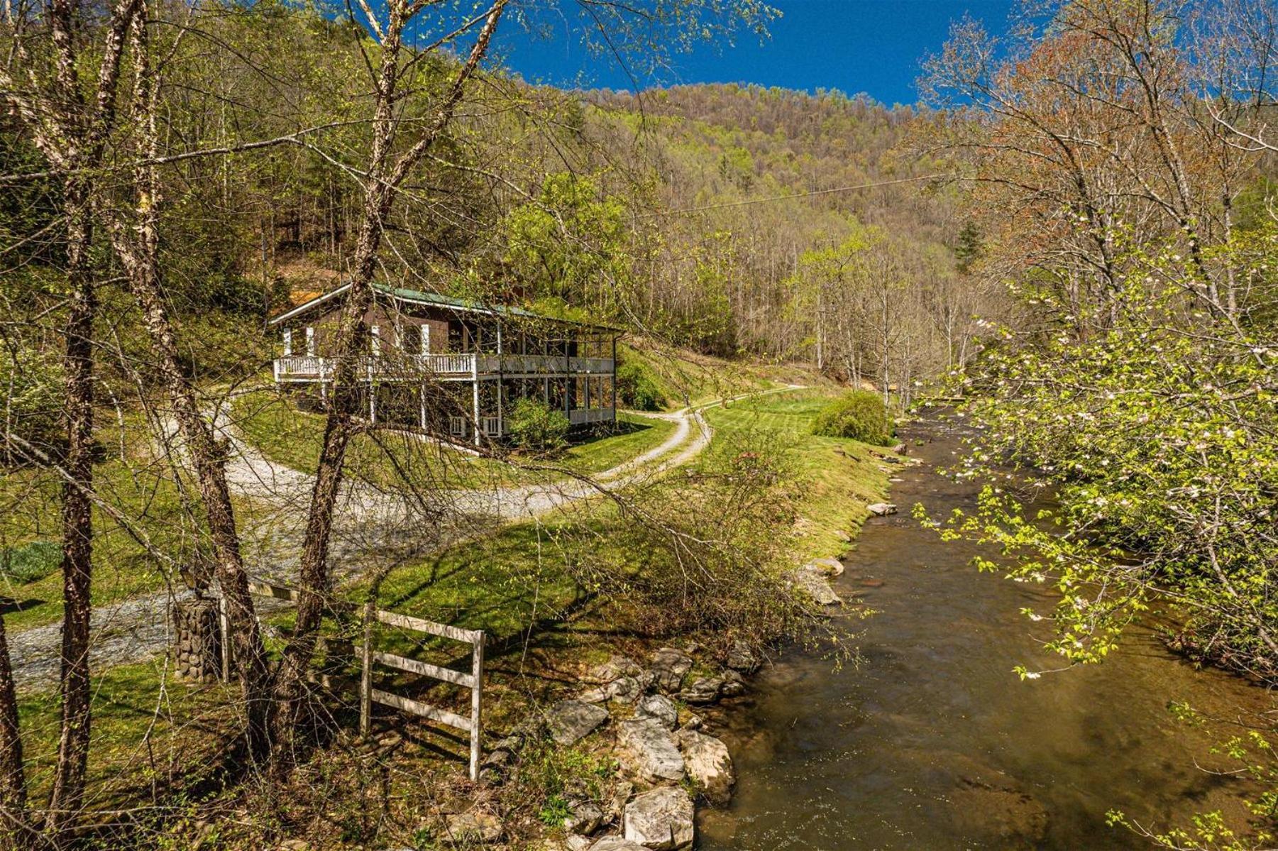 Waterfall Hideaway Vila Bryson City Exterior foto